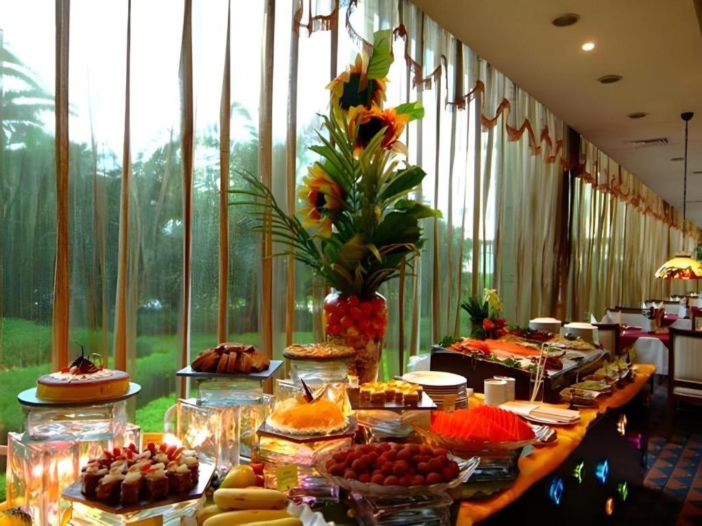 Fenggang Gladden Hotel Tiantangwei Dış mekan fotoğraf