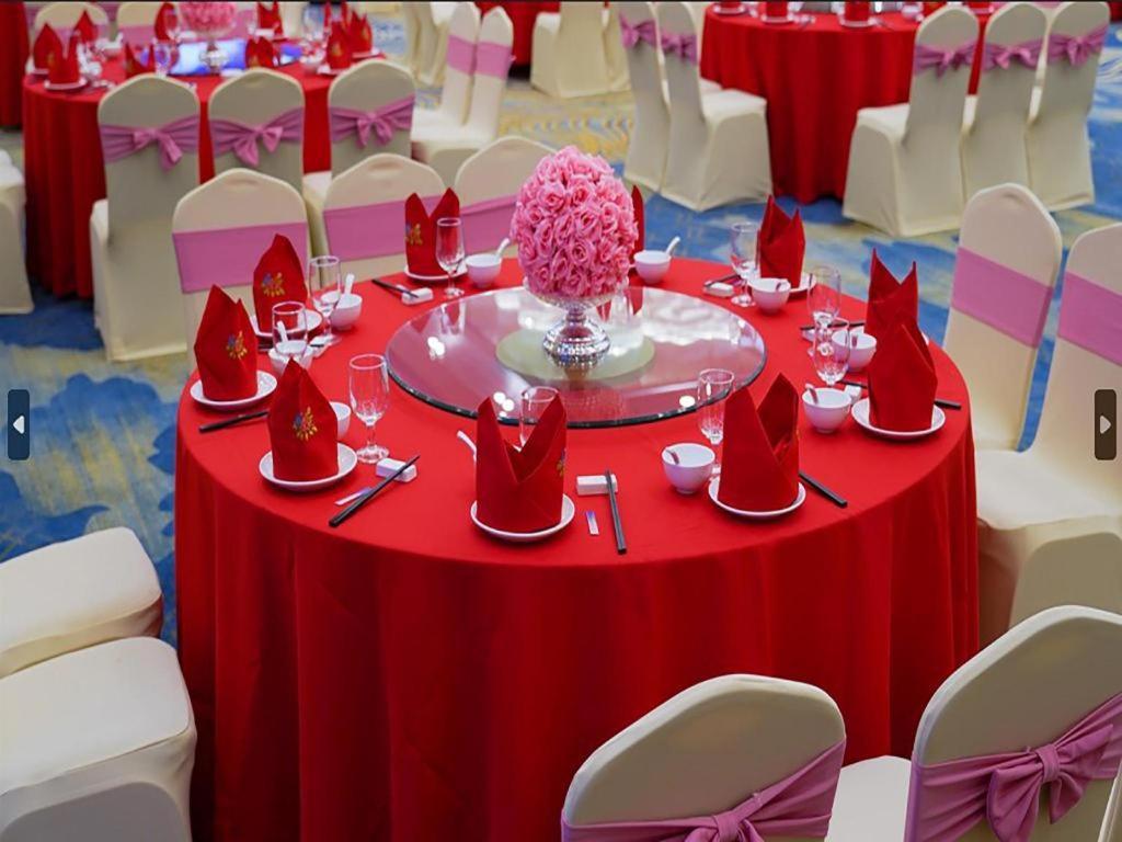 Fenggang Gladden Hotel Tiantangwei Dış mekan fotoğraf