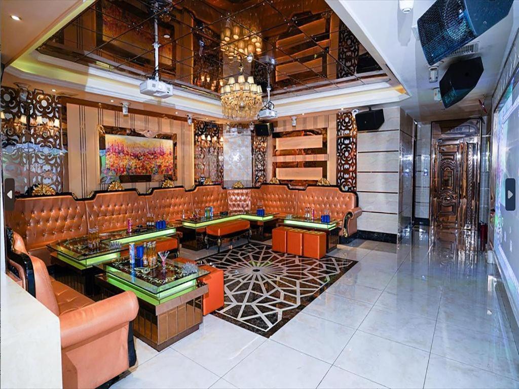 Fenggang Gladden Hotel Tiantangwei Dış mekan fotoğraf