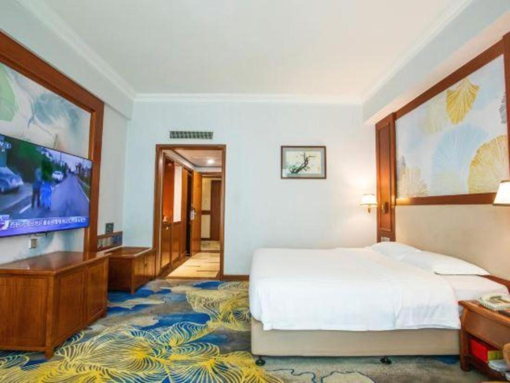 Fenggang Gladden Hotel Tiantangwei Dış mekan fotoğraf