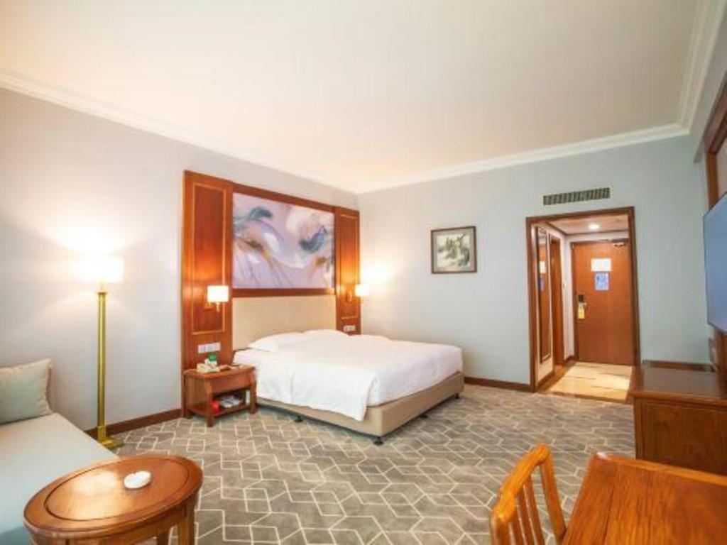 Fenggang Gladden Hotel Tiantangwei Dış mekan fotoğraf