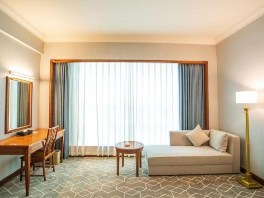 Fenggang Gladden Hotel Tiantangwei Dış mekan fotoğraf