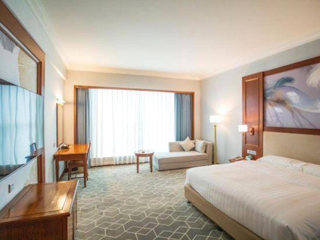Fenggang Gladden Hotel Tiantangwei Dış mekan fotoğraf